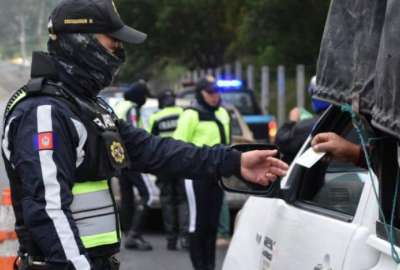 En Quito est&aacute; vigente la restricci&oacute;n vehicular Pico y Placa. Conozca los horarios de esta medida. 