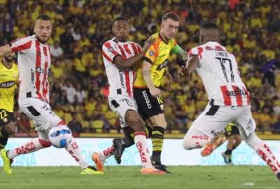 Barcelona necesita un resbal&oacute;n de Independiente