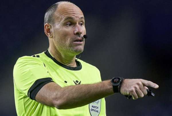 Mateu Lahoz no pitar&aacute; m&aacute;s partidos del Mundial de Qatar 2022