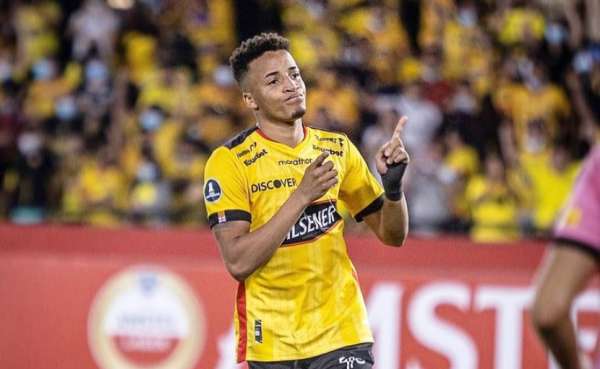 Santos 'intetar&aacute; todo' para fichar a Byron Castillo