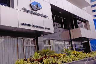 Petroecuador desvincul&oacute; a 936 empleados con sueldos sobrevalorados y proyecta ahorro de USD 31 millones