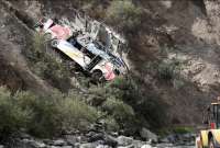 Un autob&uacute;s que cubr&iacute;a la ruta Lima-Ayacucho cay&oacute; a un barranco.
