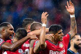 Piero Hincapi&eacute; se destac&oacute; en la victoria del Bayer Leverkusen ante el Atl&eacute;tico de Madrid
