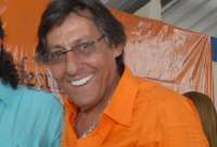 El popular presentador Carlos Alberto Vicente falleció a los 77 años en Guayaquil.