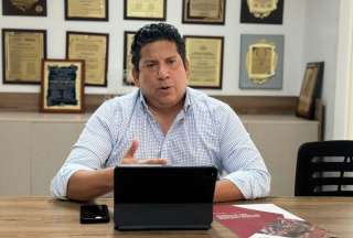 Sindicalista habr&iacute;a extra&iacute;do USD 853.653 de CNEL