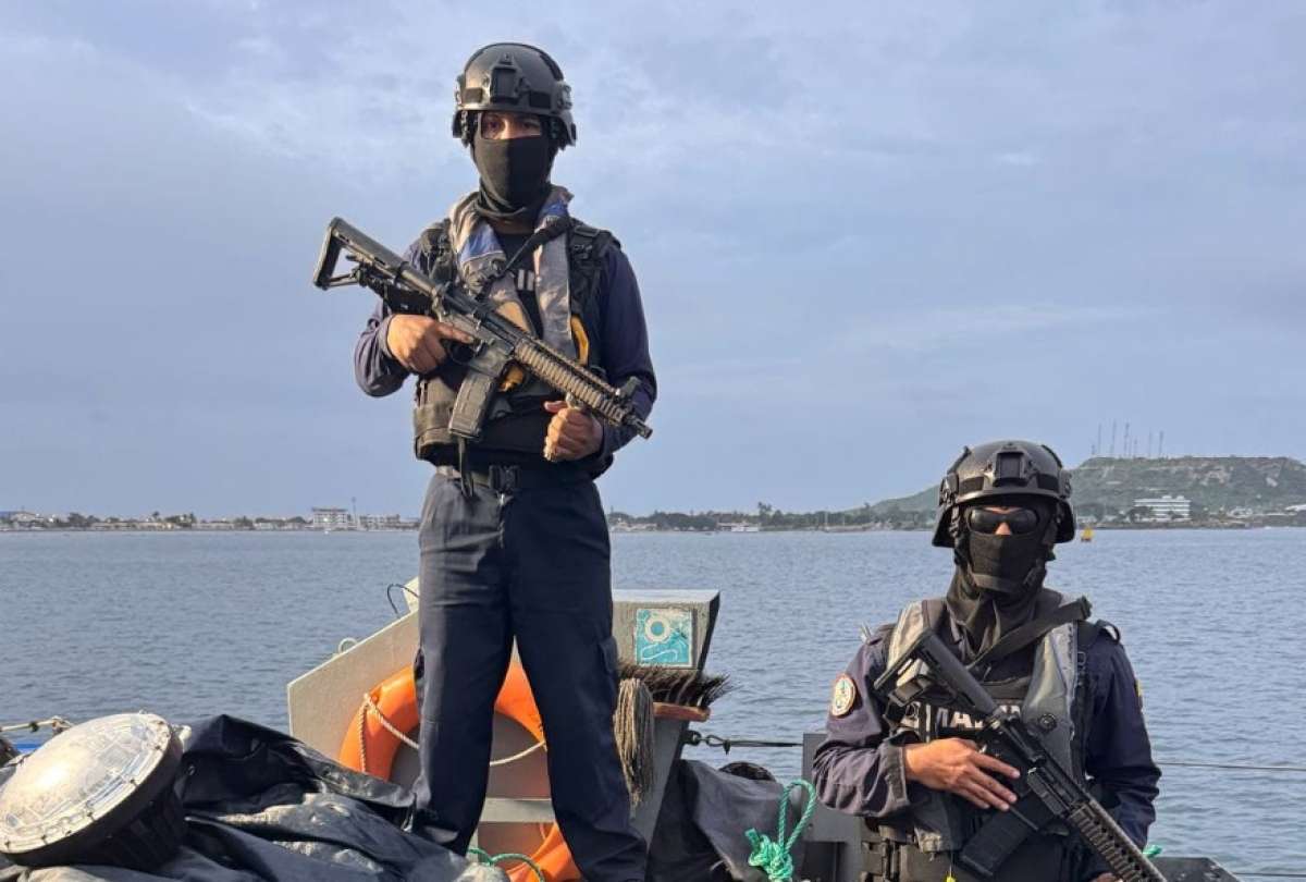 Operativo del Bloque de Seguridad logró el decomiso de 32 bultos con sustancias ilícitas, en Santa Elena 