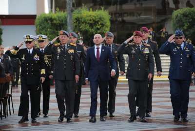 El ministro cumpli&oacute; con un acto para presentar a las nuevas dignidades.