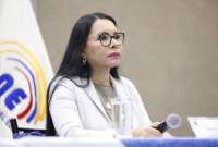 Diana Atamaint, presidenta del CNE, reafirm&oacute; las fechas del debate y elecciones.