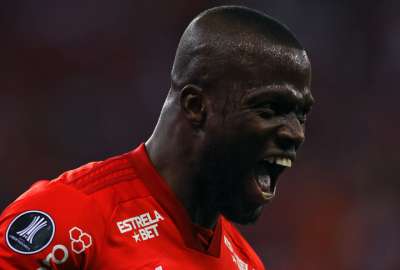 Enner Valencia anot&oacute; dos goles en el partido por los cuartos de final de la Libertadores.