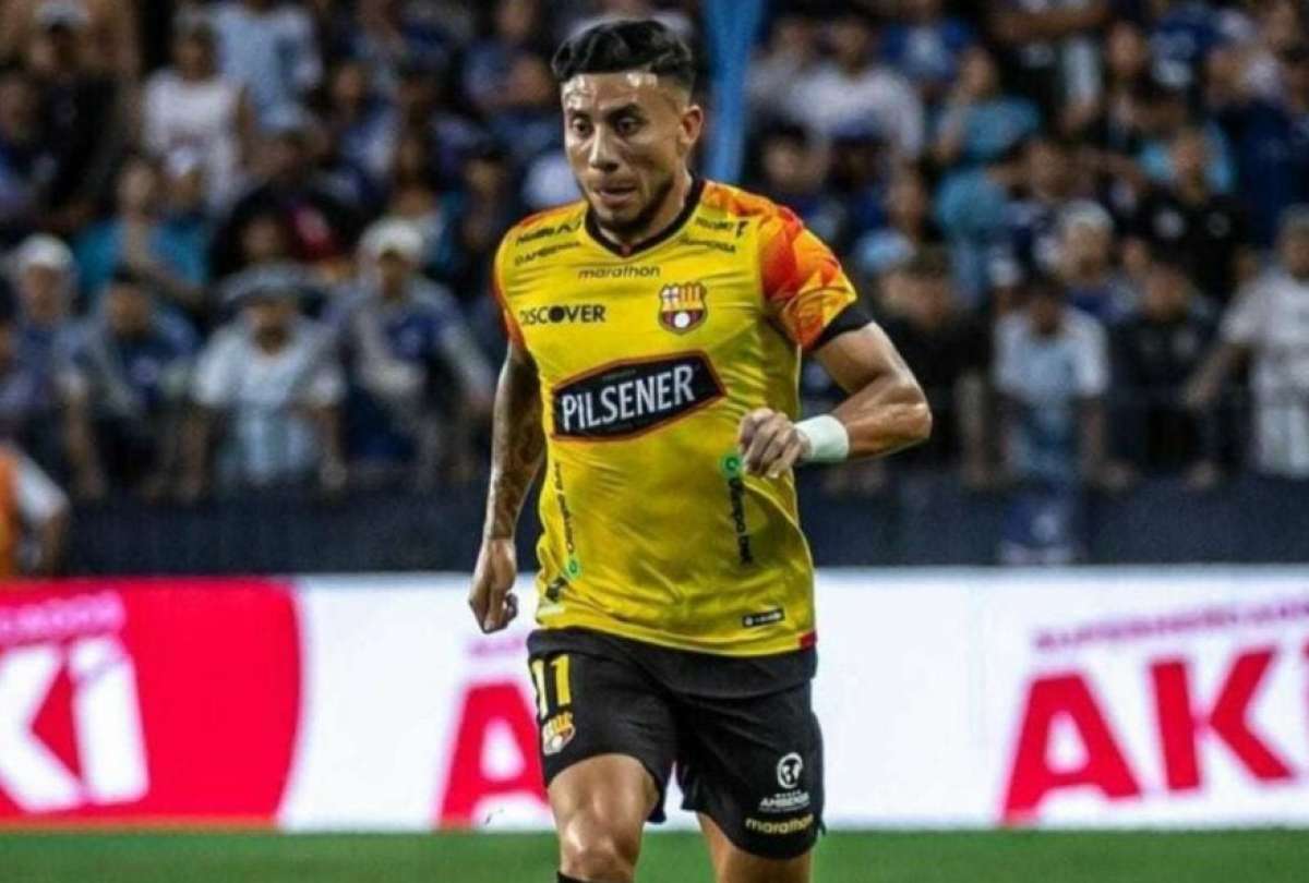 Joao Rojas se despidió de Holan