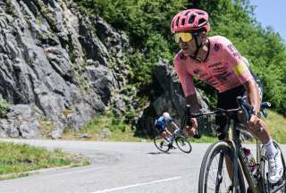 Carapaz es el corredor m&aacute;s combativo de la etapa 15 del Tour de Francia