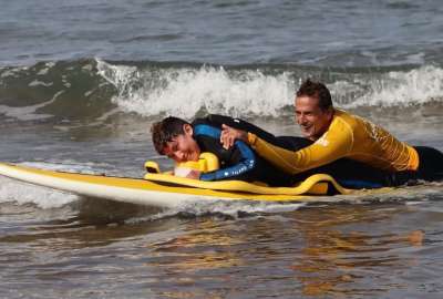 Ol&oacute;n acoger&aacute; el I Campamento de Surf Inclusivo