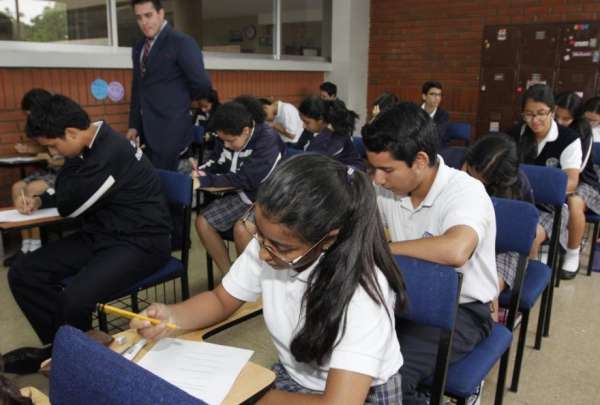 El Ministerio de Educaci&oacute;n habilit&oacute; un periodo de matr&iacute;culas extraordinarias para estudiantes que a&uacute;n no cuentan con un cupo en el sistema fiscal de la Sierra y Amazon&iacute;a.