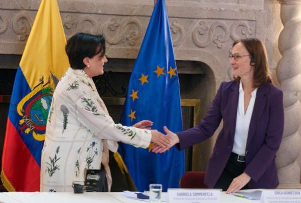 Con el programa de la Uni&oacute;n Europea se priorizar&aacute; la seguridad nacional iniciando con controles en los puertos de Guayaquil, Posorja y Manta.