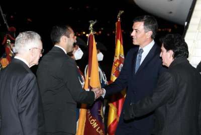 Juan Carlos Holgu&iacute;n (izq.), canciller del Ecuador, le dio la bienvenida al presidente espa&ntilde;ol Pedro S&aacute;nchez. 