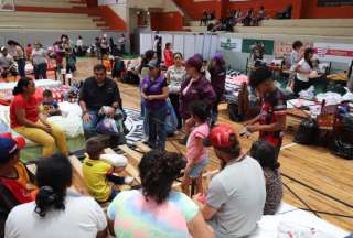 Se entregan kits de ayuda humanitaria a afectados por inundaciones en Pi&ntilde;as