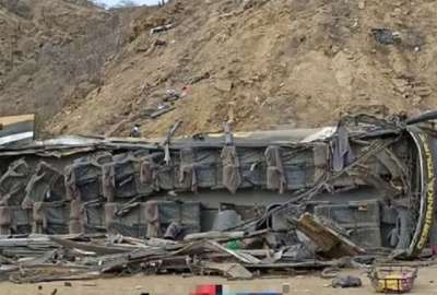 El autob&uacute;s se precipit&oacute; en sector conocido como 'La Curva del Diablo'. 