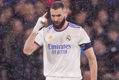 Karim Benzema marc&oacute; otro triplete y puso al Real Madrid cerca de las semifinales de la Champions