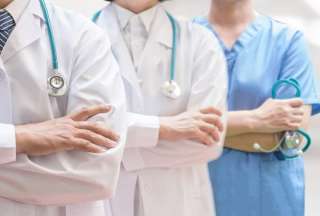 Ministerio de Salud busca m&eacute;dicos familiares y facilitadores comunitarios interculturales
