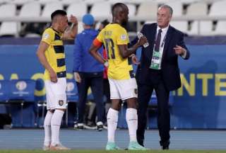 Gustavo Alfaro ofreci&oacute; realizar la mejor Copa del Mundo para Ecuador en su historia