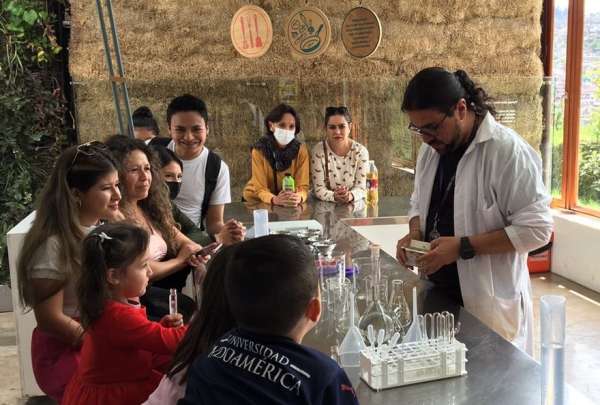Los ni&ntilde;os, j&oacute;venes y adultos tendr&aacute;n la opci&oacute;n de disfrutar en estas vacaciones de m&aacute;s de 100 eventos, organizados en varios espacios de Quito, Ambato y Cuenca.