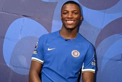 Mois&eacute;s Caicedo ya es jugador de Chelsea