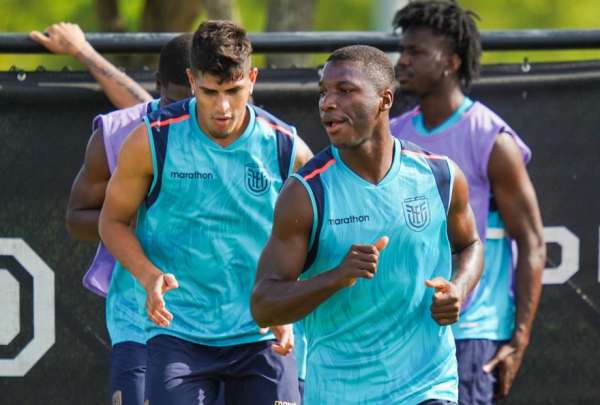 Mois&eacute;s Caicedo y Piero Hincapi&eacute; ser&aacute;n titulares