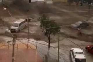 Bolivia: un repentino aluvi&oacute;n sorprendi&oacute; a la poblaci&oacute;n de La Paz