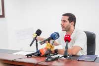 Roberto Luque, ministro de Transporte y Obras P&uacute;blicas, explic&oacute; que la disposici&oacute;n transitoria no implica una condonaci&oacute;n de las deudas.