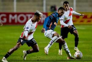 Liga de Quito jugar&aacute; con Lan&uacute;s