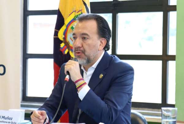 En primera instancia, el alcalde Pabel Mu&ntilde;oz fue declarado responsable por infracci&oacute;n electoral. 