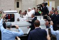 La imagen de Francisco I en el "papamóvil" fue una de las últimas imágenes captadas del pontífice con vida.