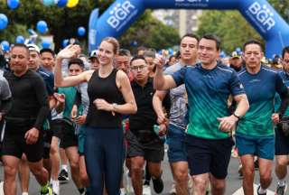 Daniel Noboa y Lavinia Valbonesi corren la 10K solidaria en Quito por personas con discapacidad