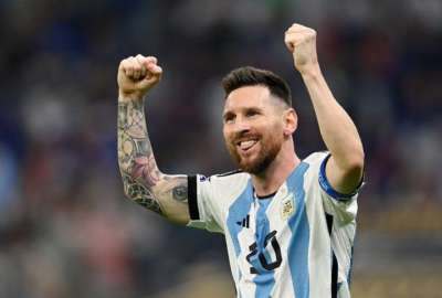 El club todav&iacute;a debe la inscripci&oacute;n de actuales jugadores del plantel de Xavi Hern&aacute;ndez, como Gavi y el uruguayo Ronaldo Araujo.