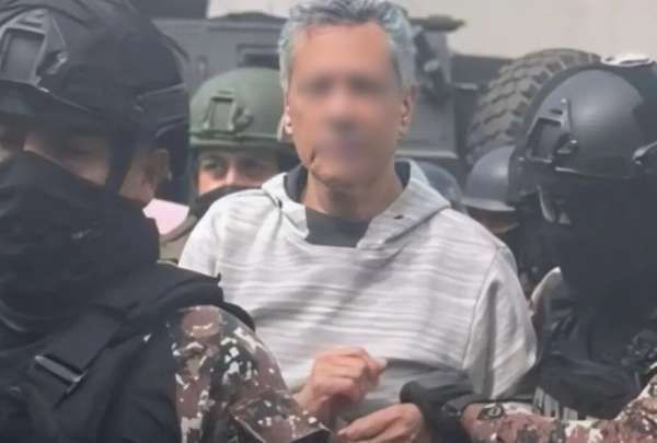 El exvicepresidente Jorge Glas permanece detenido en la c&aacute;rcel de La Roca.