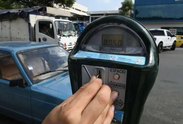 El horario de funcionamiento de los parqu&iacute;metros en Guayaquil ser&aacute; de lunes a s&aacute;bado, de 08:00 a 00:00.