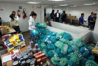 Esmeraldas: Liga Deportiva Universitaria de Quito entreg&oacute; donaciones para damnificados