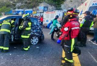 Bus pierde los frenos y choca contra ocho veh&iacute;culos