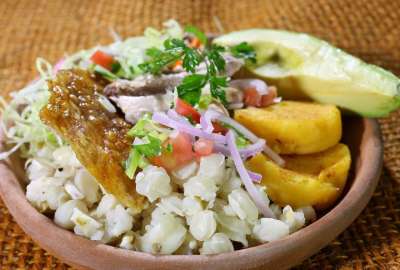 En varias localidades de la Sierra se prepara el buen hornado y la fritada.