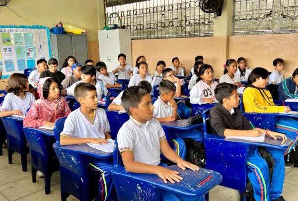 Dur&aacute;n: 16.541 estudiantes beneficiados debido al mantenimiento en planteles.