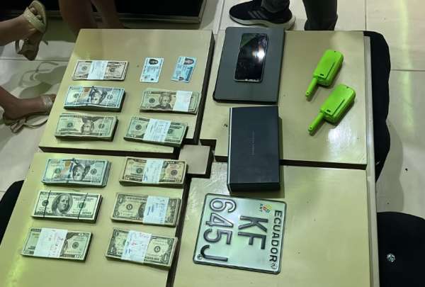 La Polic&iacute;a detuvo a un presunto integrante de Los Choneros e incaut&oacute; armas y dinero durante&nbsp;un&nbsp;operativo.