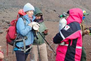 Rescatan a dos turistas extraviados en el Chimborazo