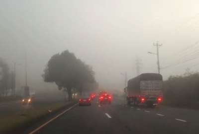 Se registra neblina en la avenida Sim&oacute;n Bol&iacute;var