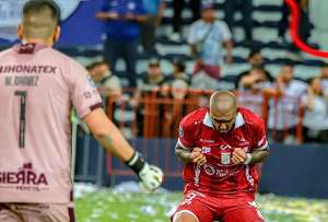 T&eacute;cnico Universitario elimin&oacute; a Emelec de la Copa Ecuador