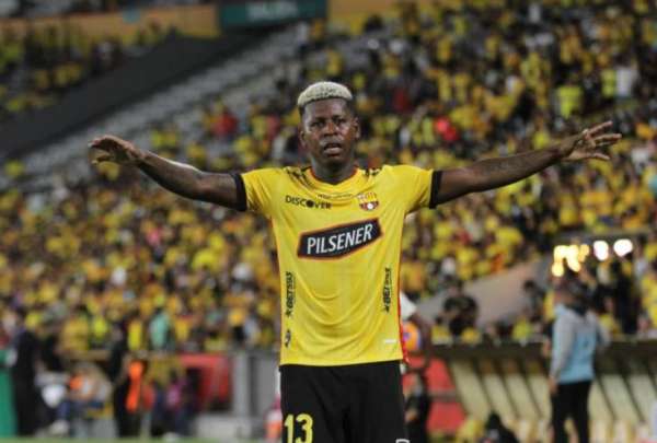 &iquest;Gabriel Cortez podr&aacute; jugar por Barcelona?
