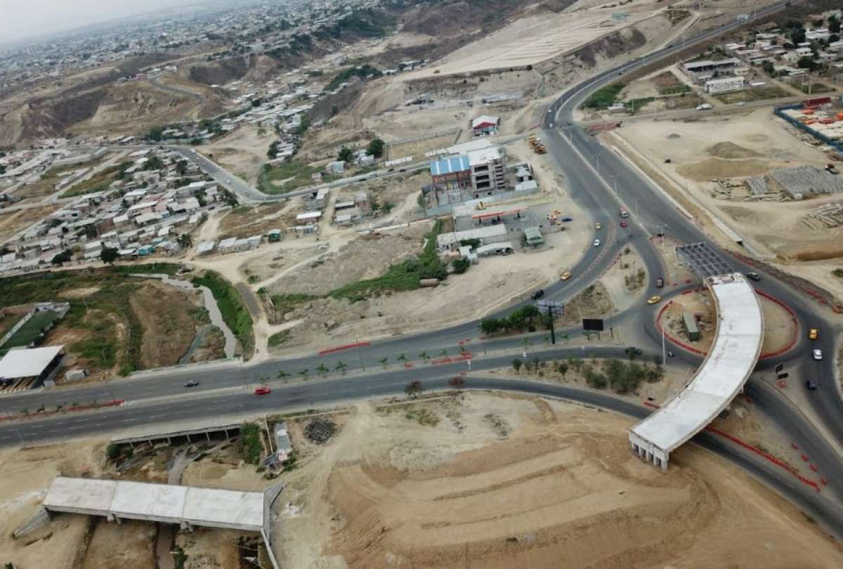 Contraloría General del Estado confirma glosa por USD 37,8 millones por la vía Manta-Colisa