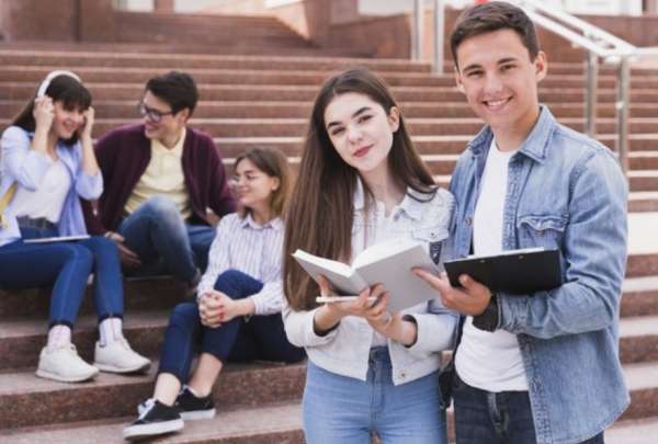  La segunda postulaci&oacute;n para quienes buscan estudiar en institutos tecnol&oacute;gicos o conservatorios finaliza hoy. 