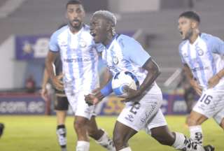 Guayaquil City remont&oacute; y venci&oacute; al Delf&iacute;n 2 &ndash; 1
