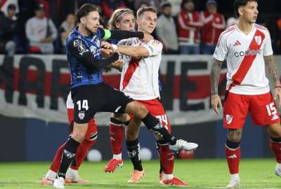 Independiente del Valle empat&oacute; con River Plate