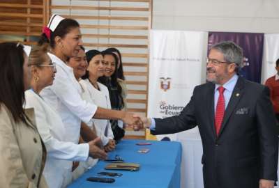 Ministerio de Salud reconoci&oacute; el trabajo de profesionales de enfermer&iacute;a en su d&iacute;a